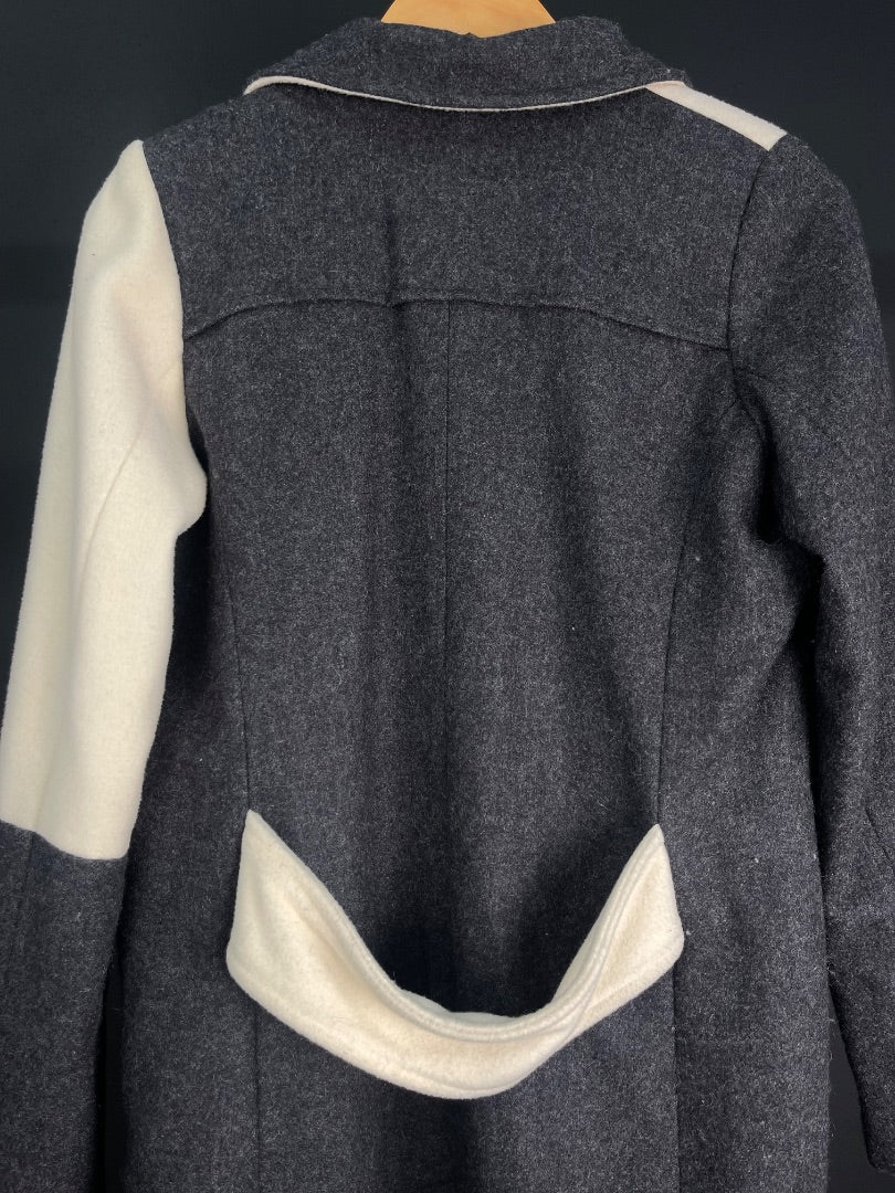 JUSTA PETRA Tapado Gris Talle 1