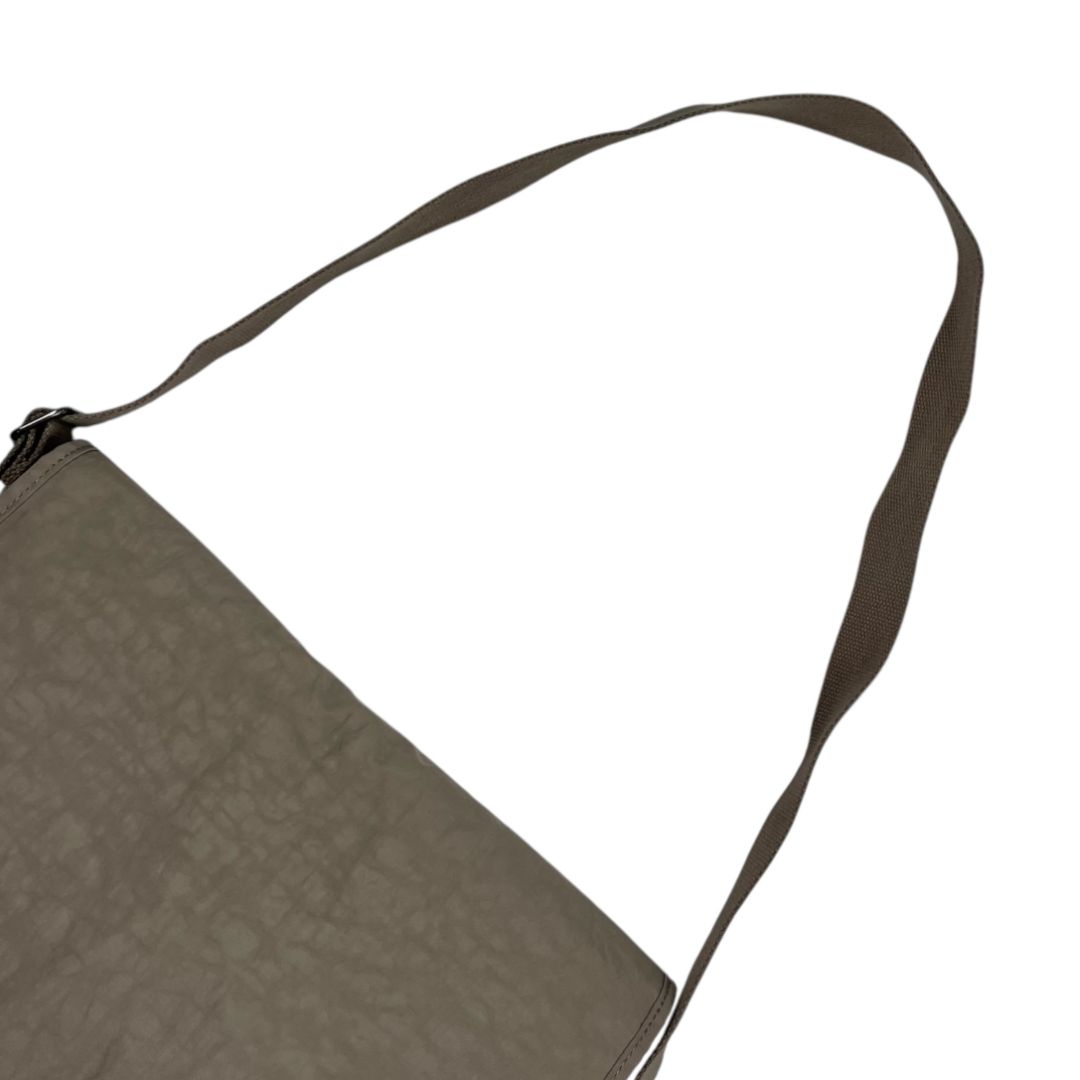 Maletin KIPLING Color Marron Medida 40cm X 30cm