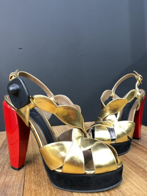 Sandalias MARNI Dorado Talle 40