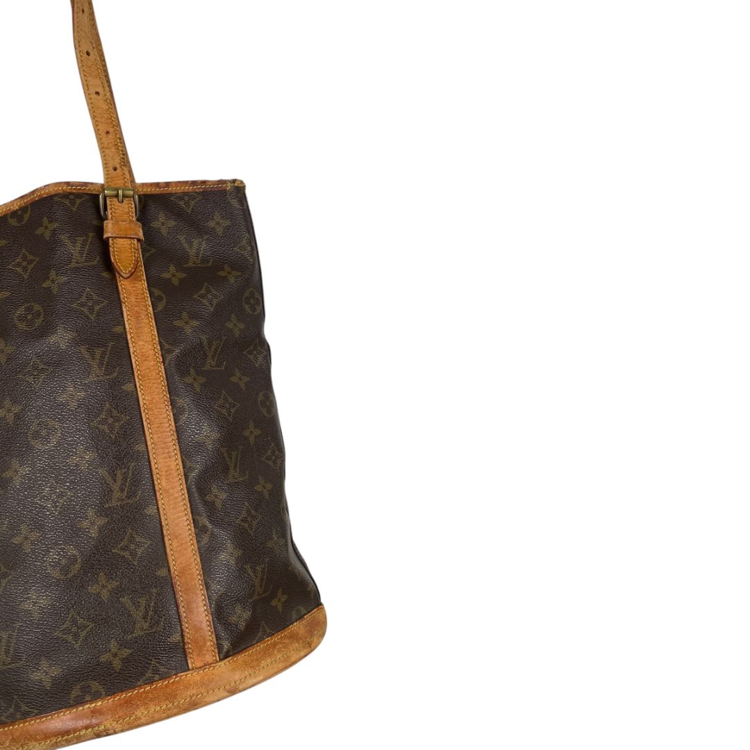 Cartera  LOUIS VUITTON  Varios Monograma Medida 35cm X 33cm