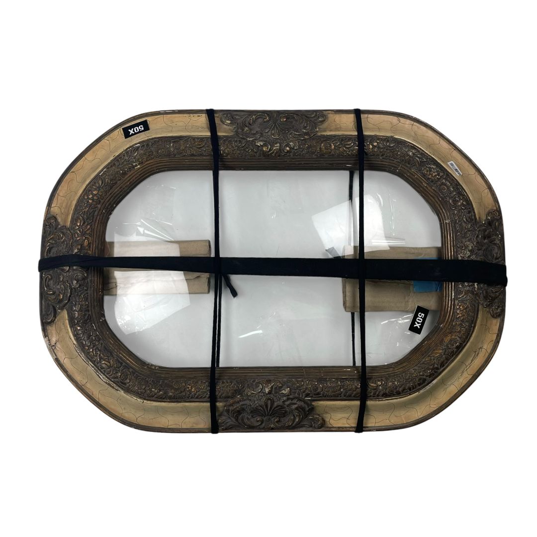 SIN MARCA  Marco sin Arte  Beige  Medida 69cm X 48cm