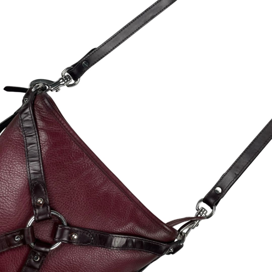 ALEXANDER MCQUEEN  Cartera  Color Bordeaux  Medida 28cm X 18cm