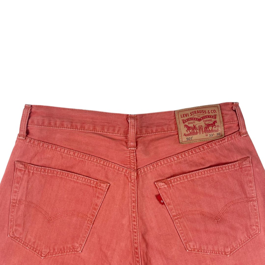 Pantalon  LEVIS  Color Rojo Talle 42