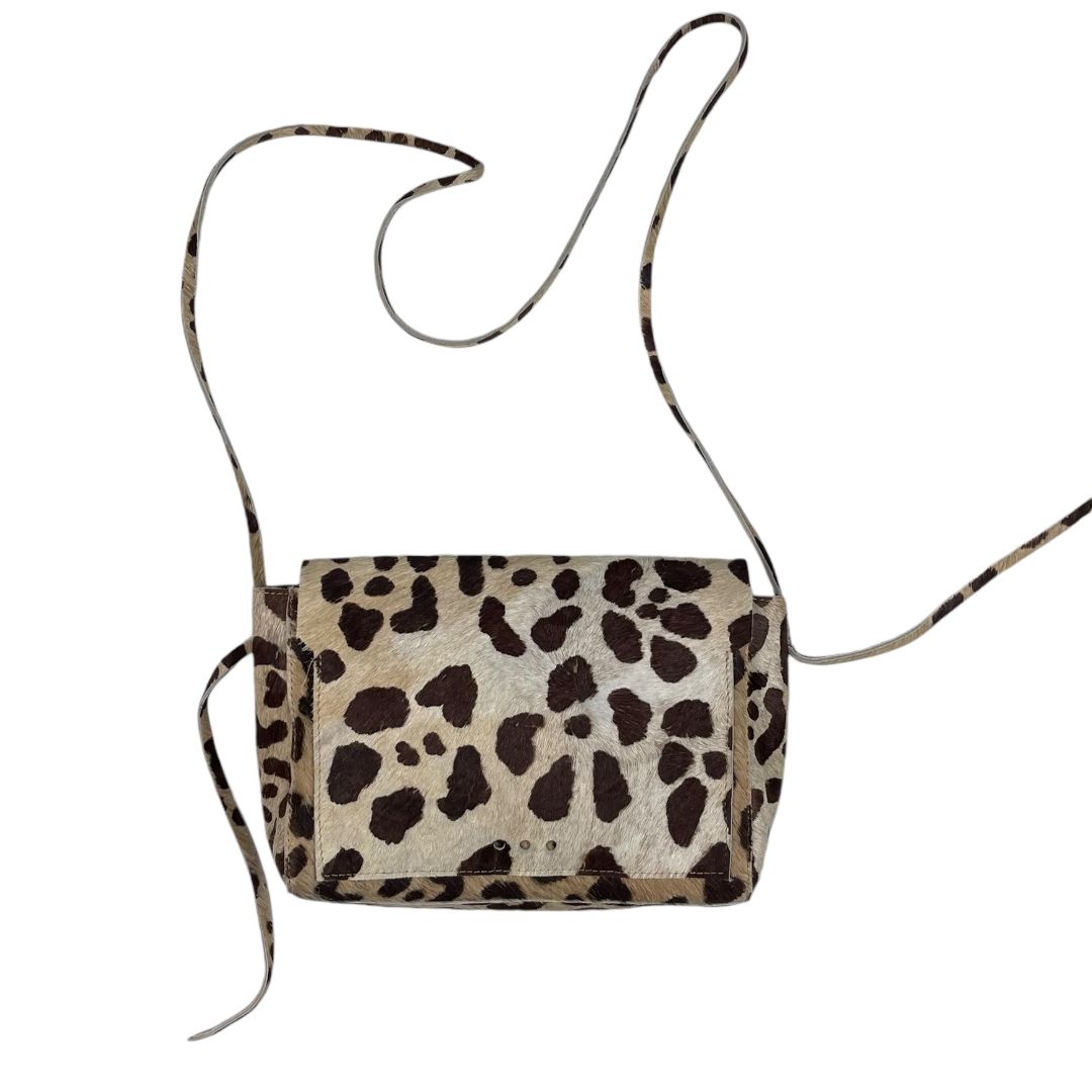 Cartera  REDONDO FRYDMAN  Color Varios  Animal Print Medida 23cm X 17cm