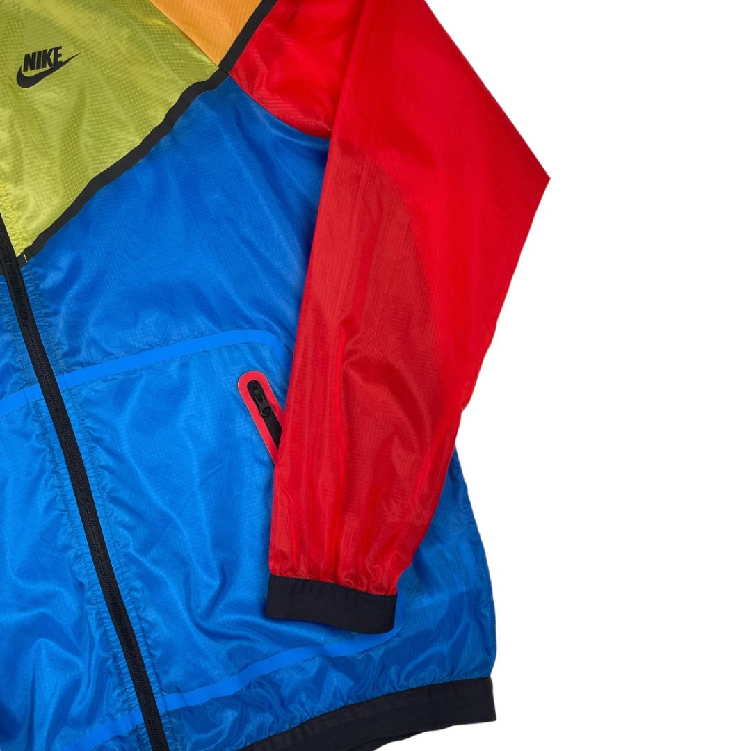 Campera  NIKE  Color Varios Talle L