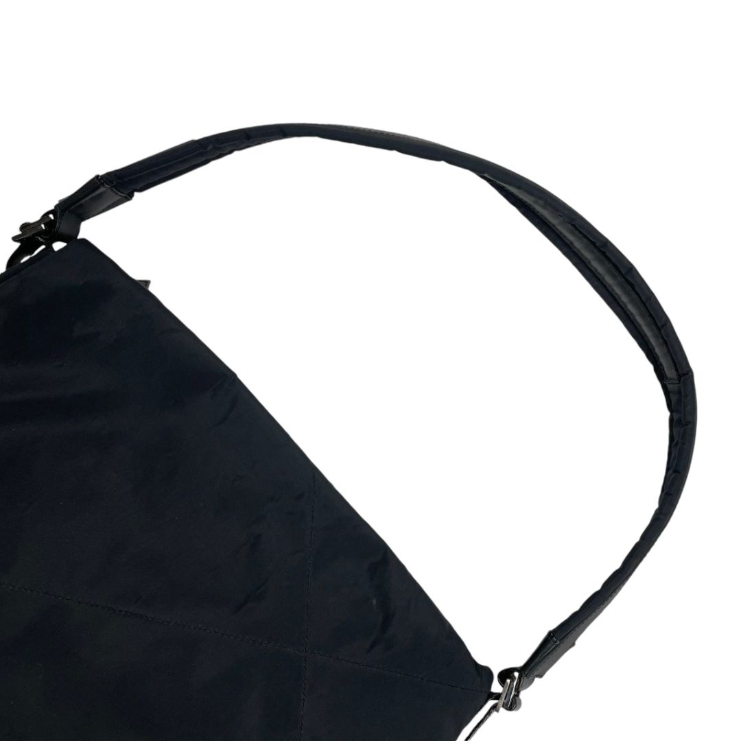 Cartera  FERRAGAMO  Color Negro Medida 40cm X 20cm