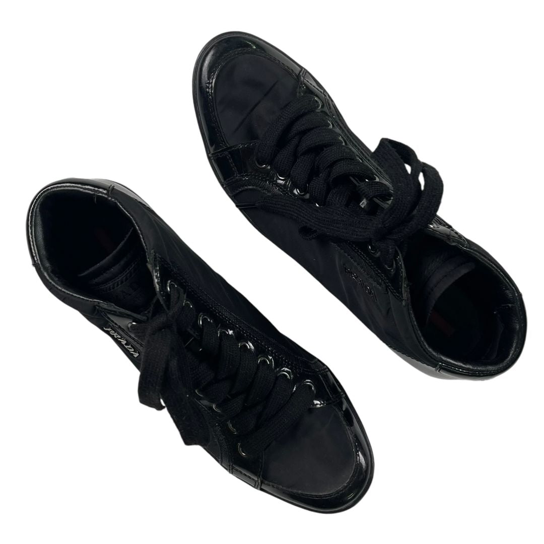 Zapatillas  PRADA  Color Negro Talle 35,5