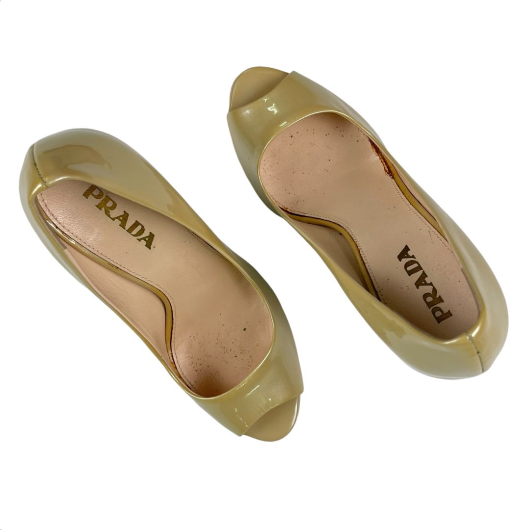 Zapato Taco Alto  PRADA  Color Beige Talle 35,5