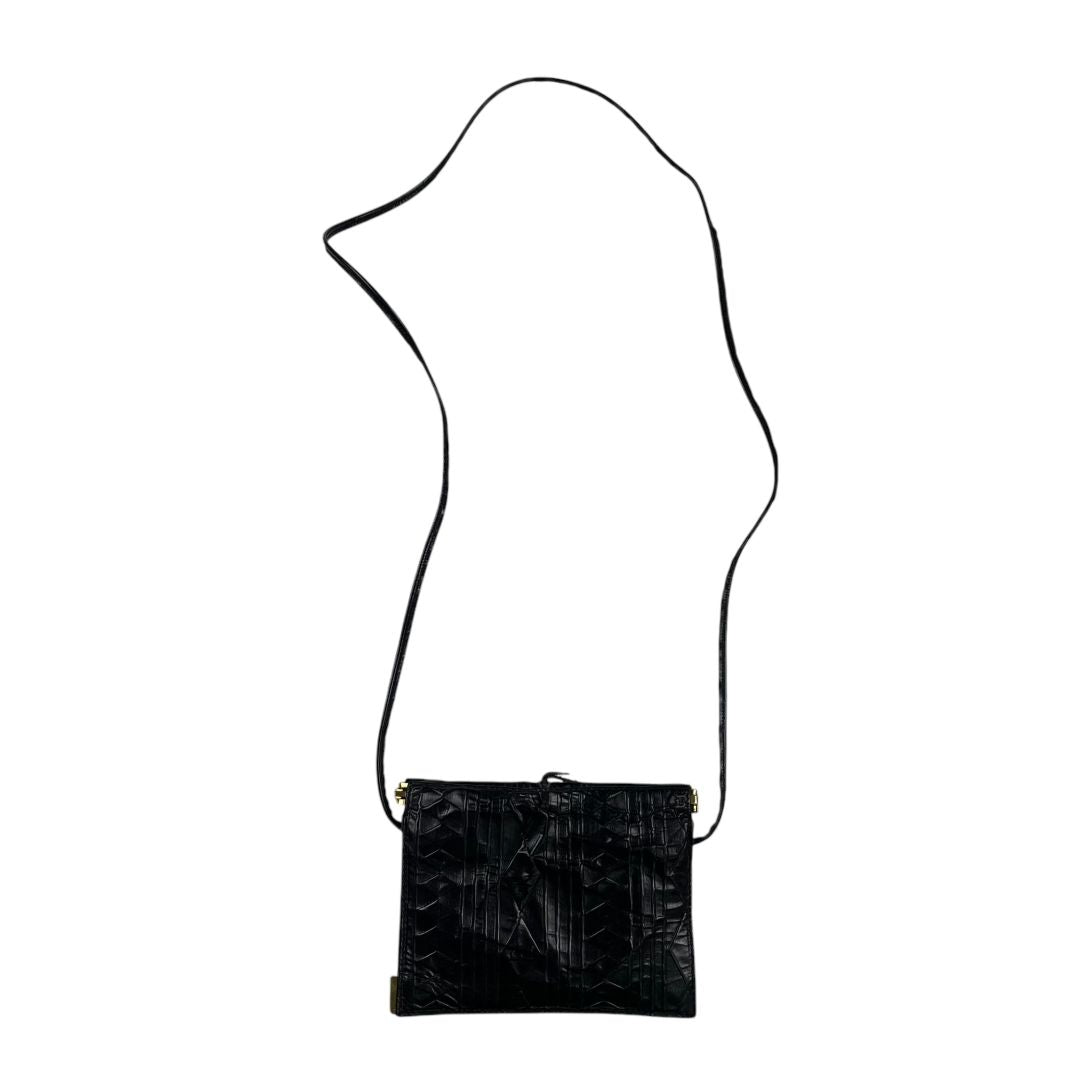 Cartera  FENDI  Negro Medida 20cm X 15cm