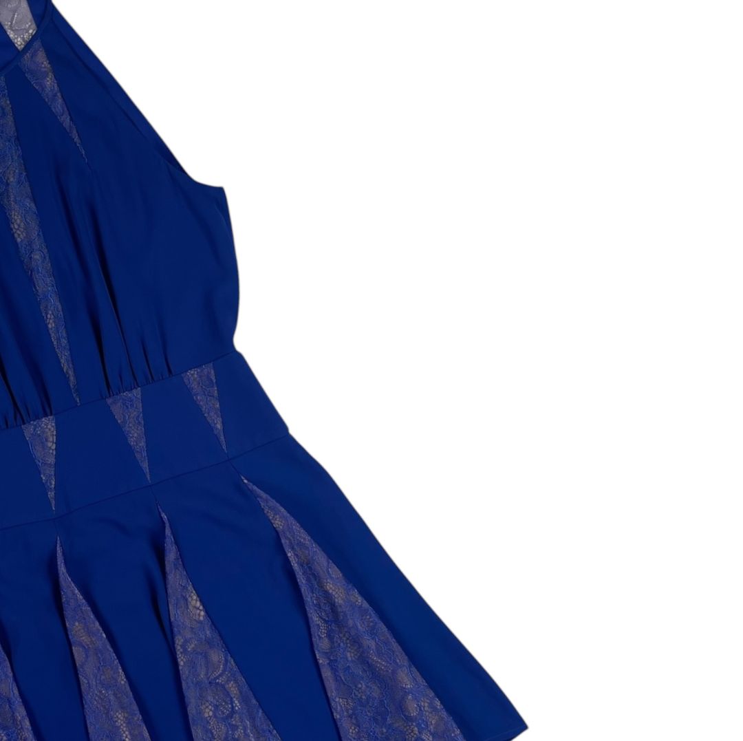 Vestido Sin Manga  BCBG  Color Azul Talle 4