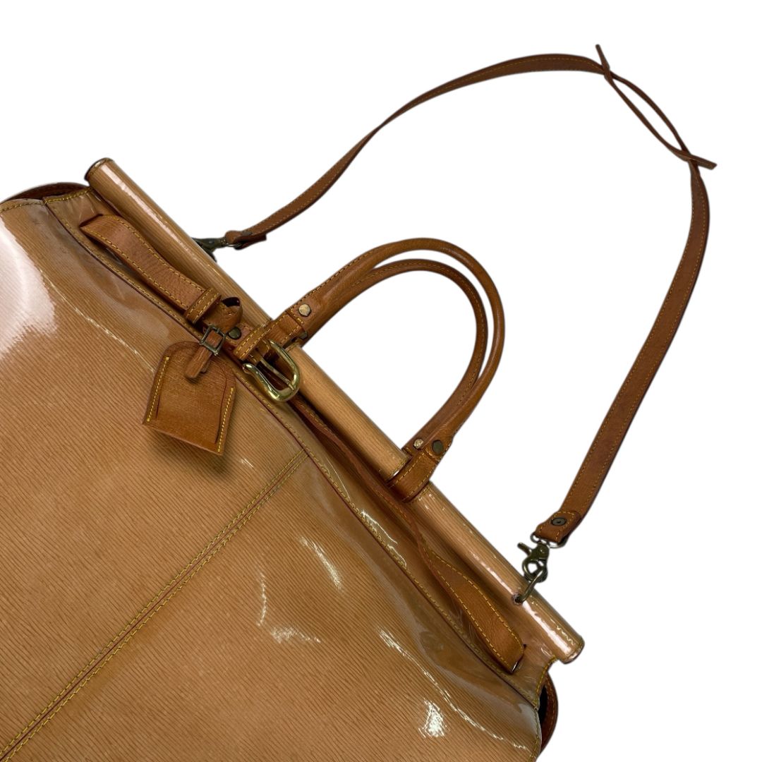 Bolso De Viaje  SIN MARCA  Color Marron Medida 51cm X 50cm X 27cm