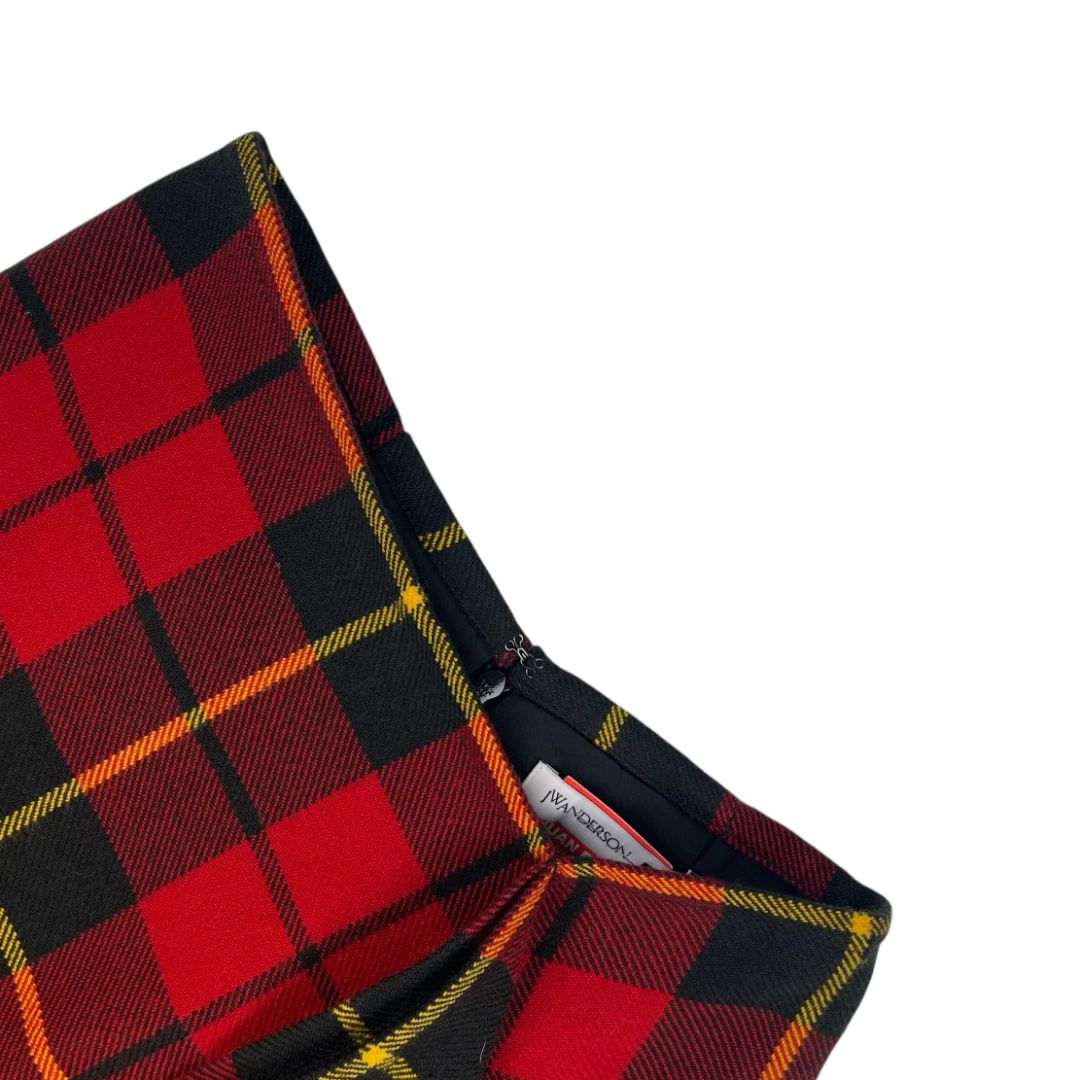 Pollera Media Pierna  UNIQLO  Color Varios Escoces Rojos Talle S