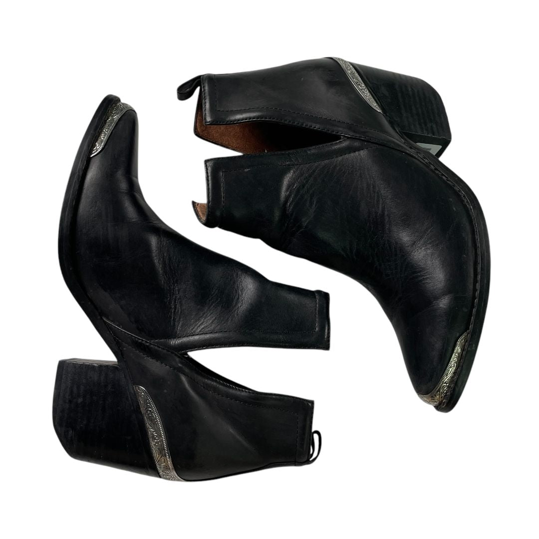 Bota Corta  JEFFREY CAMPBELL  Color Negro Talle 36,5