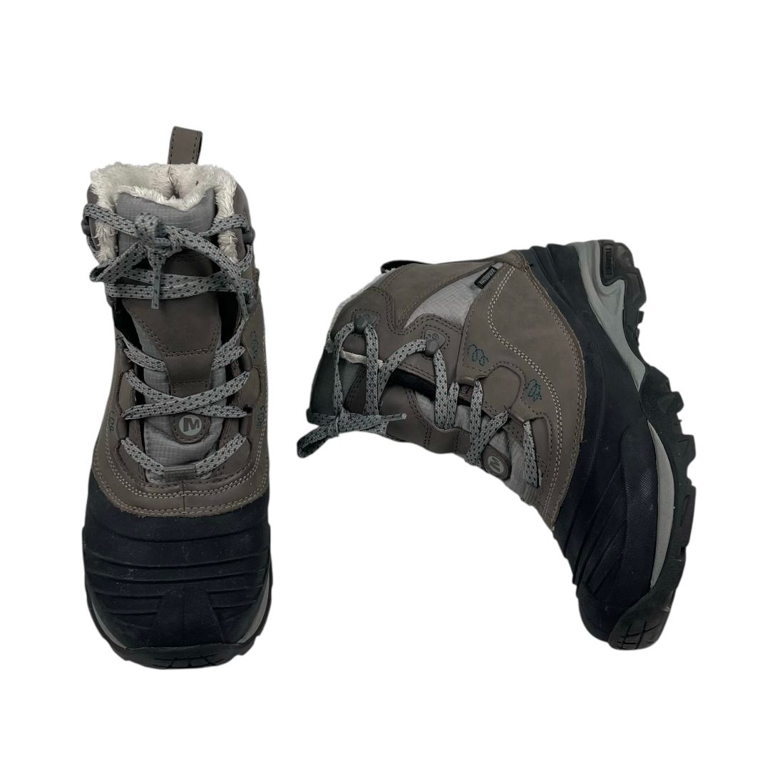 Bota Corta  MERRELL  Color Varios Gris y Negro Talle 6