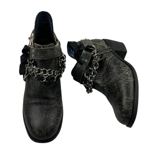 Bota Corta  PRUNE  Color Negro Talle 38