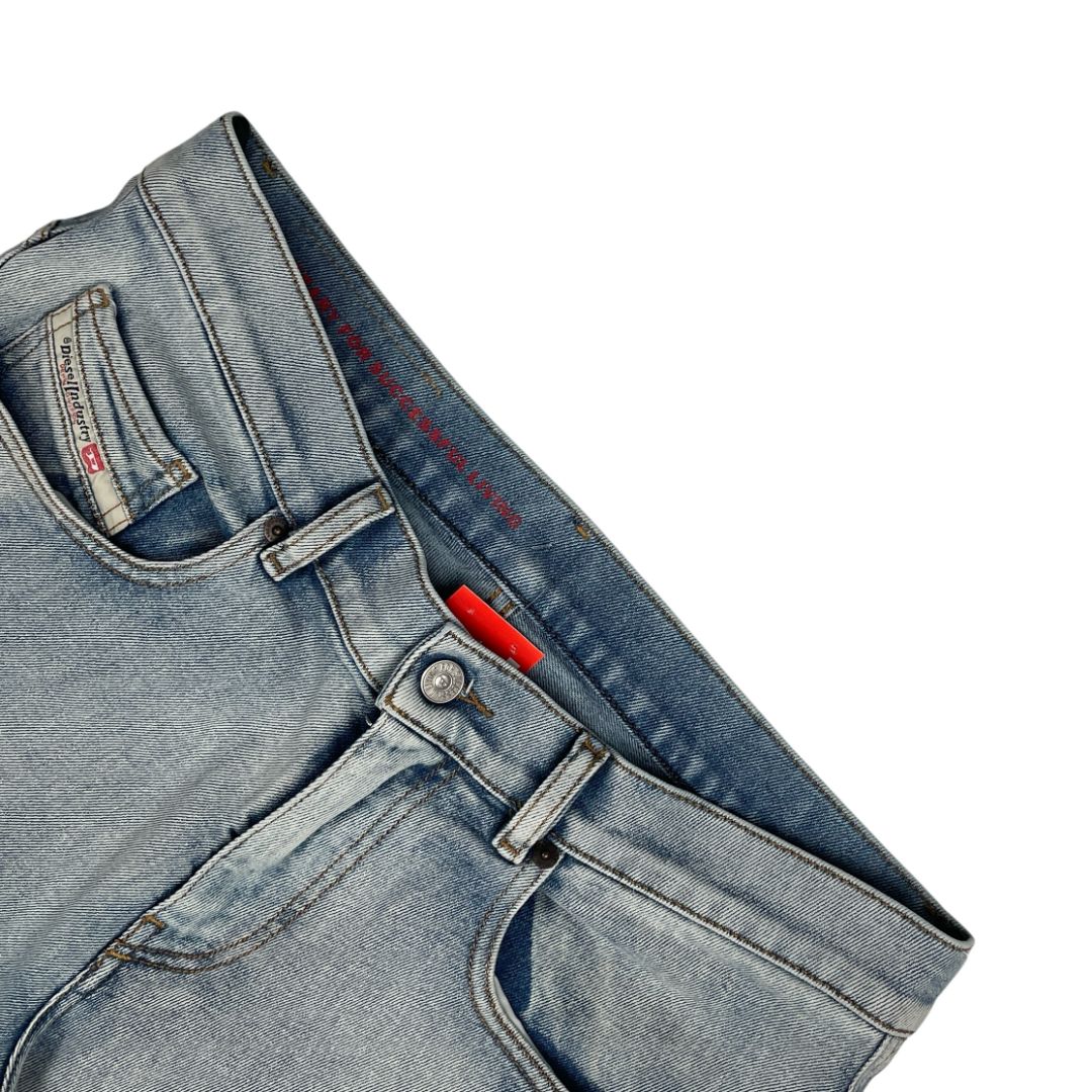 Pantalon Jean  DIESEL  Color Celeste Talle 32