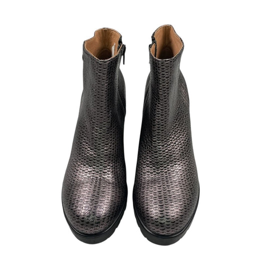 Bota Corta  WOODLAND  Color Peltre Talle 41