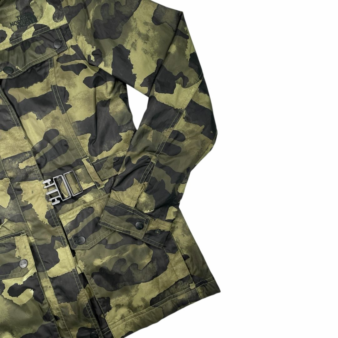 Campera  THE NORTH FACE  Color Varios  Camuflado Talle S