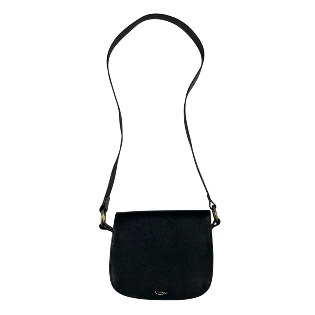 Cartera  ACHEVAL PAMPA  Color Negro Medida 20cm X 16cm