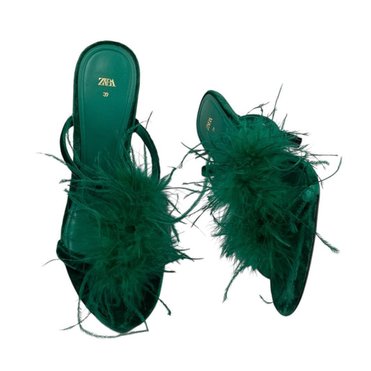 Sandalias  ZARA  Color Verde Talle 39