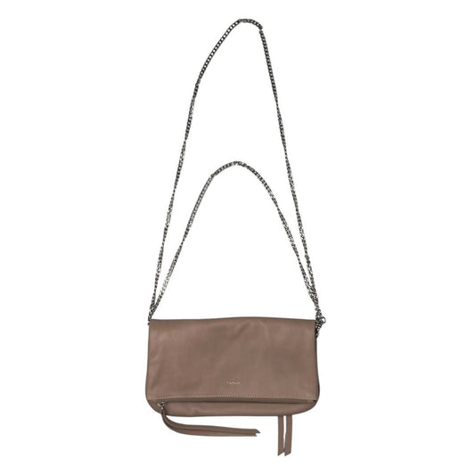 Cartera  CAPPIO  Color Nude Medida 27cm X 13cm