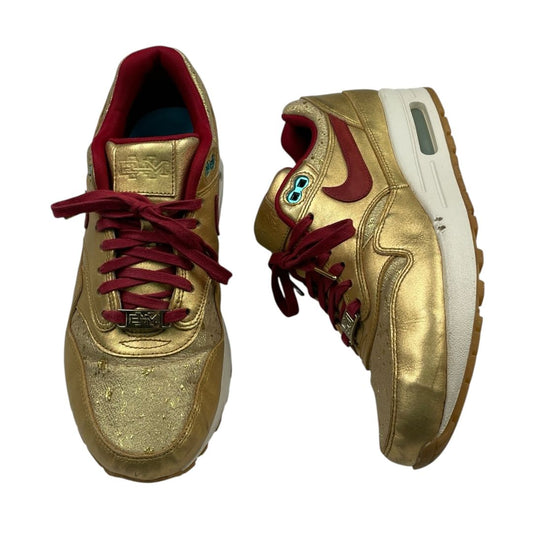 Zapatillas  NIKE  Color Dorado Talle 40
