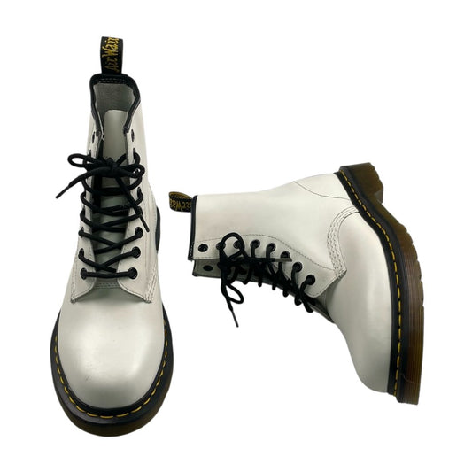Borcegos  DR MARTENS  Color Blanco Talle 38
