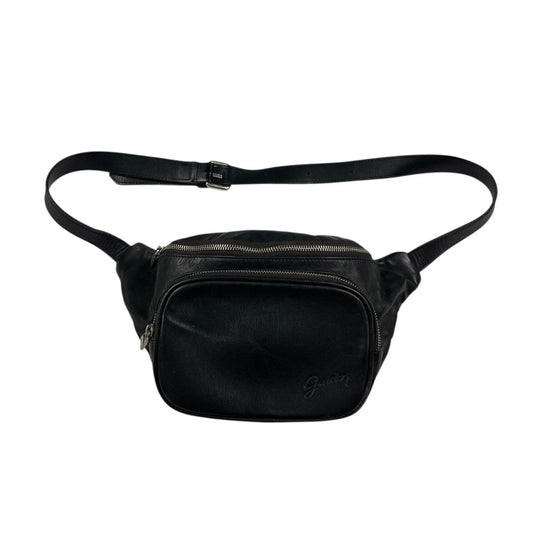 Cartera  GUIDO  Negro Medida 28cm X 18cm