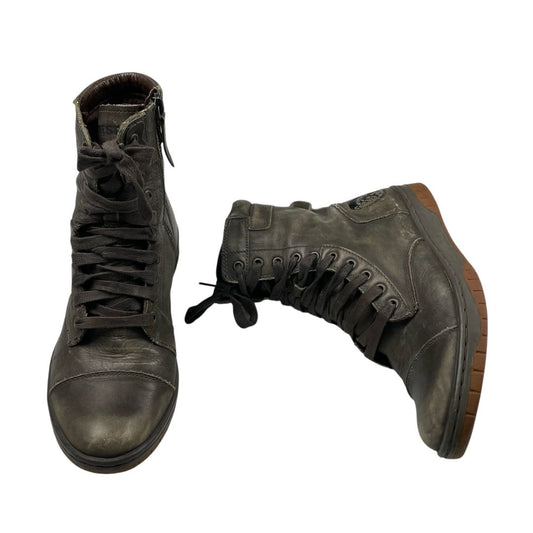 Botas  DIESEL  Color Gris Talle 42