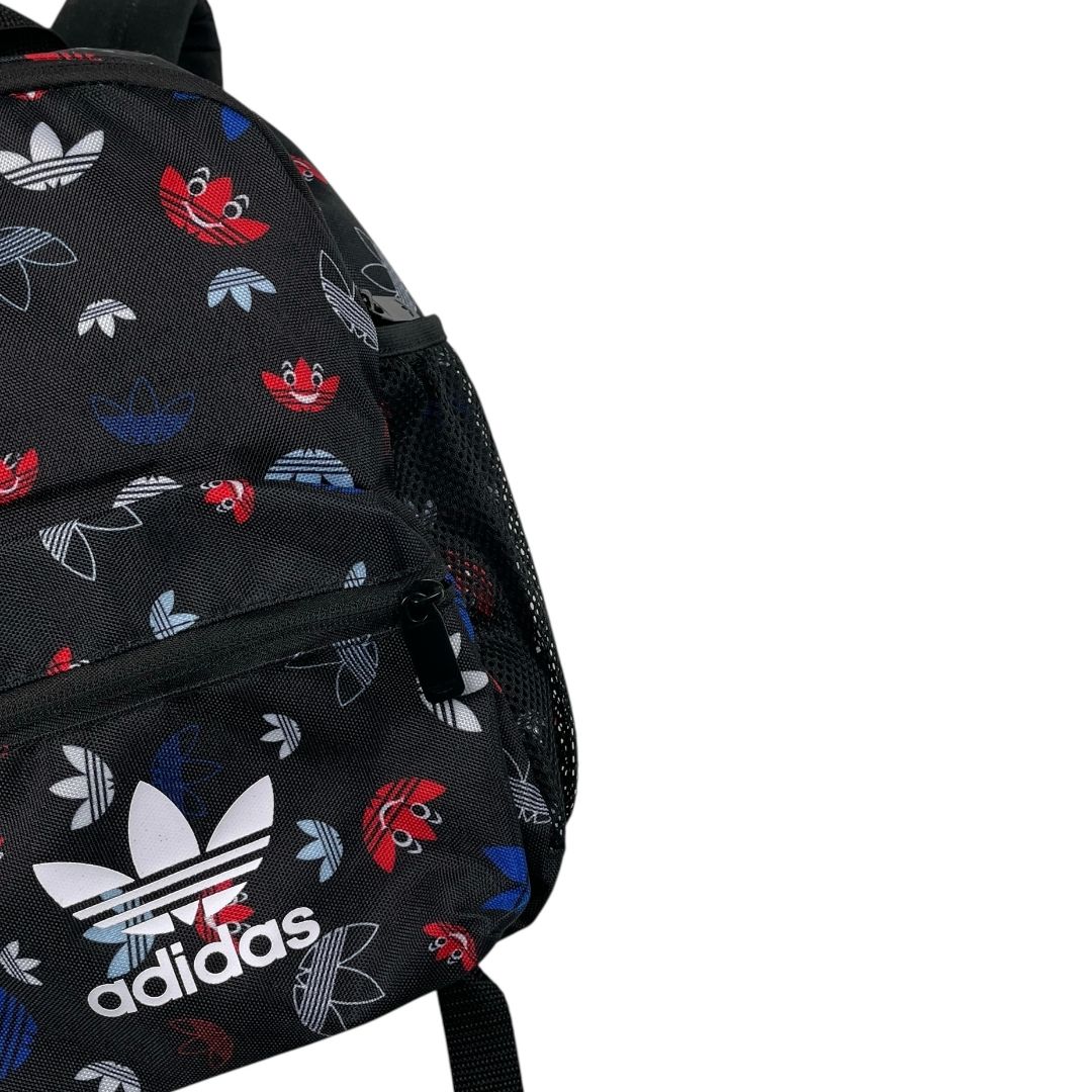 Mochila  ADIDAS  Color Negro Medida 31cm X 22cm