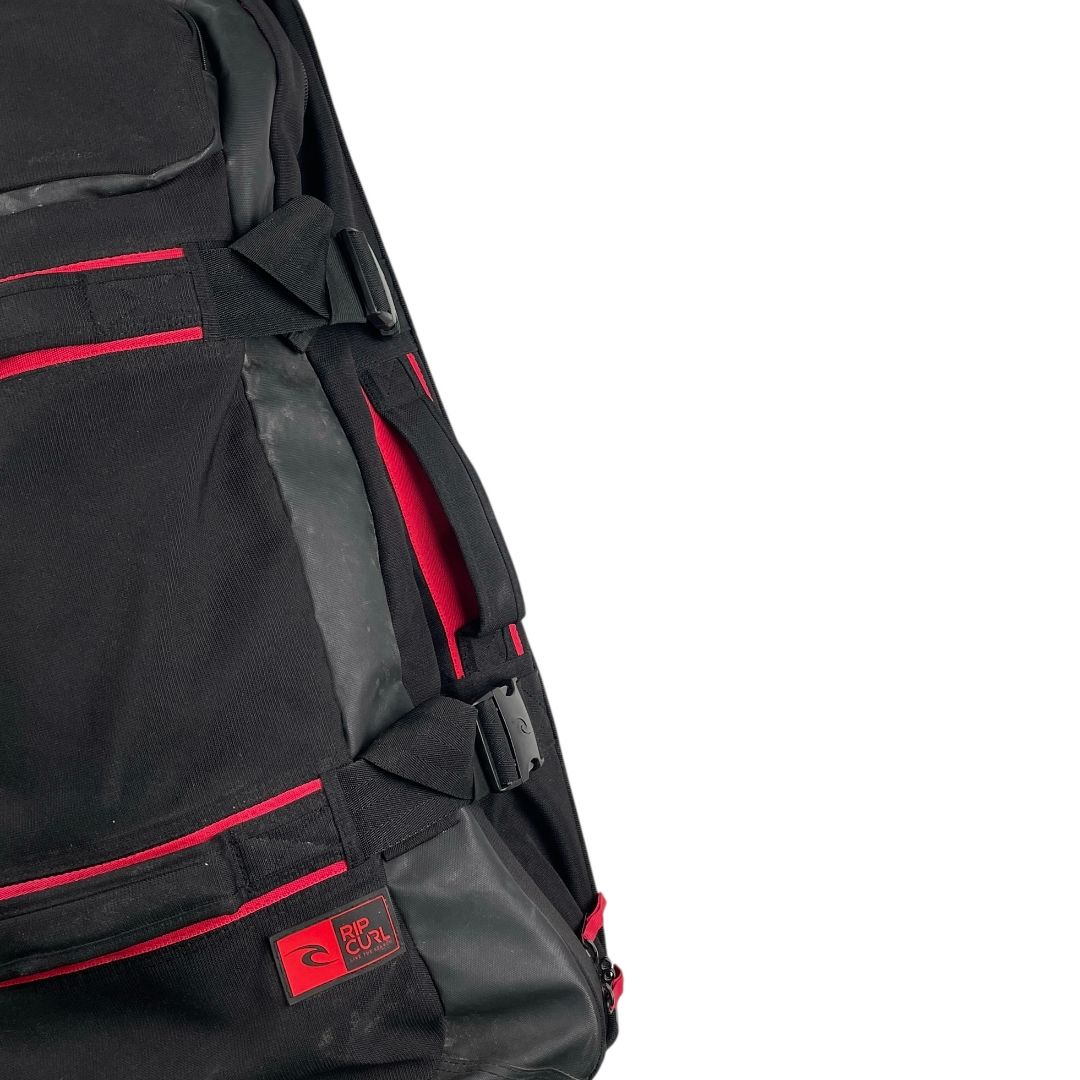Valija  RIP CURL  Color Negro Y Rojo Medida 79cm X 38cm