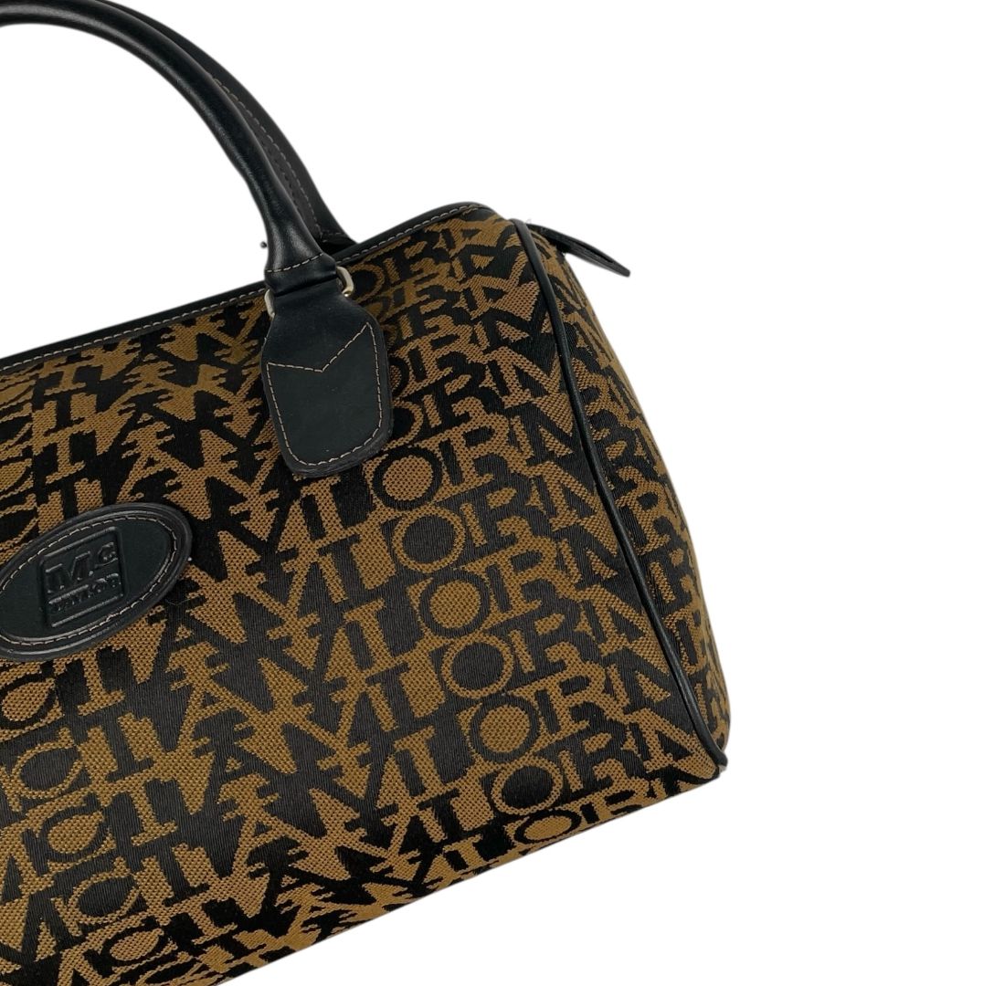 Cartera  MC TAYLOR  Color Varios Monograma Medida 27cm X 21cm