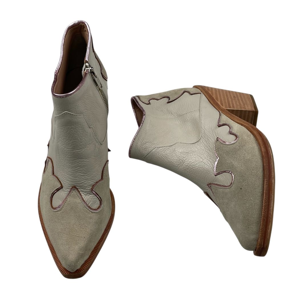 Botas  VALDEZ  Color Beige Talle 38