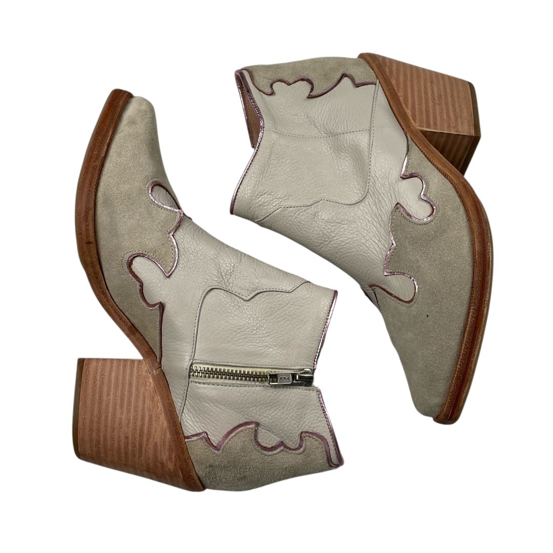 Botas  VALDEZ  Color Beige Talle 38