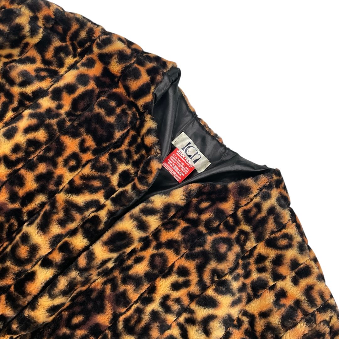 Tapado  SIN MARCA  Varios  Animal Print Talle M