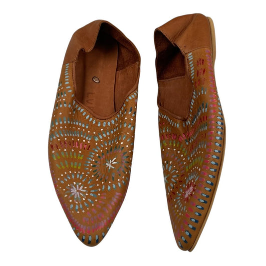 Zapatos  LUPE  Color Marron Talle 40