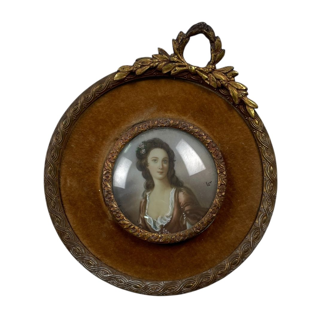 ANONIMO  Arte con Vidrio  Estilo Retrato  Medida 16cm X 13cm