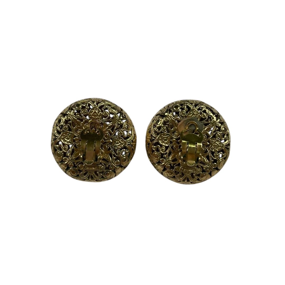 Aros  CHANEL  Dorado Talle Unico