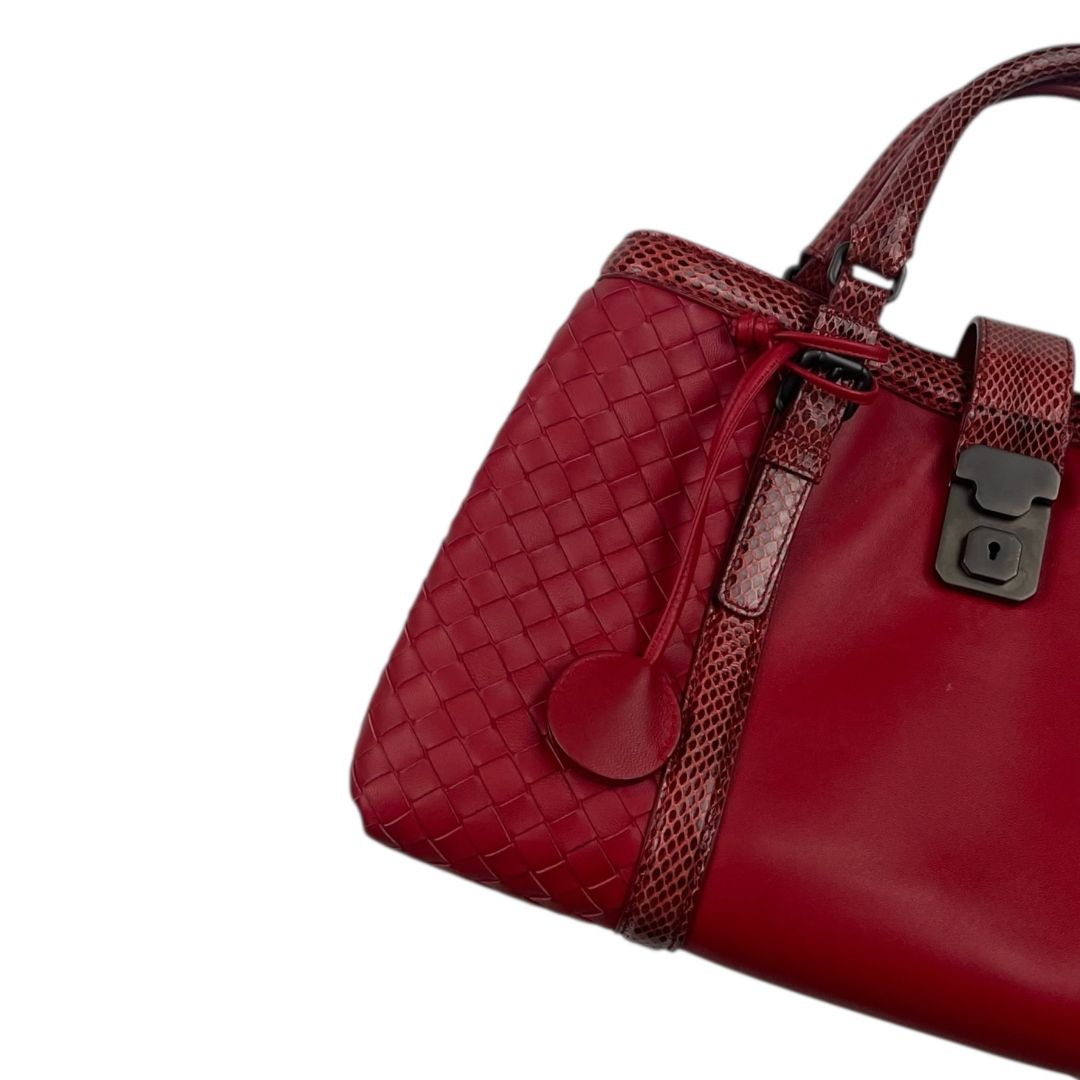 Cartera  BOTTEGA VENETA  Rojo Medida 32cm X 20cm