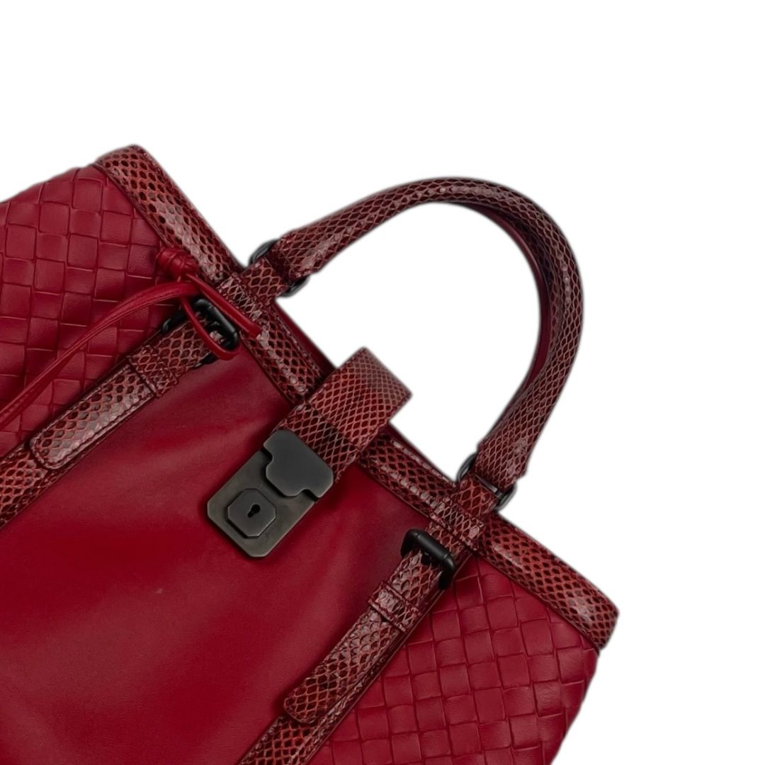 Cartera  BOTTEGA VENETA  Rojo Medida 32cm X 20cm