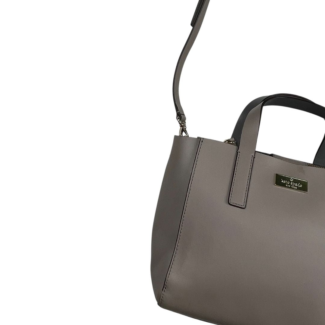 Cartera  KATE SPADE  Gris Medida 24cm X 22cm