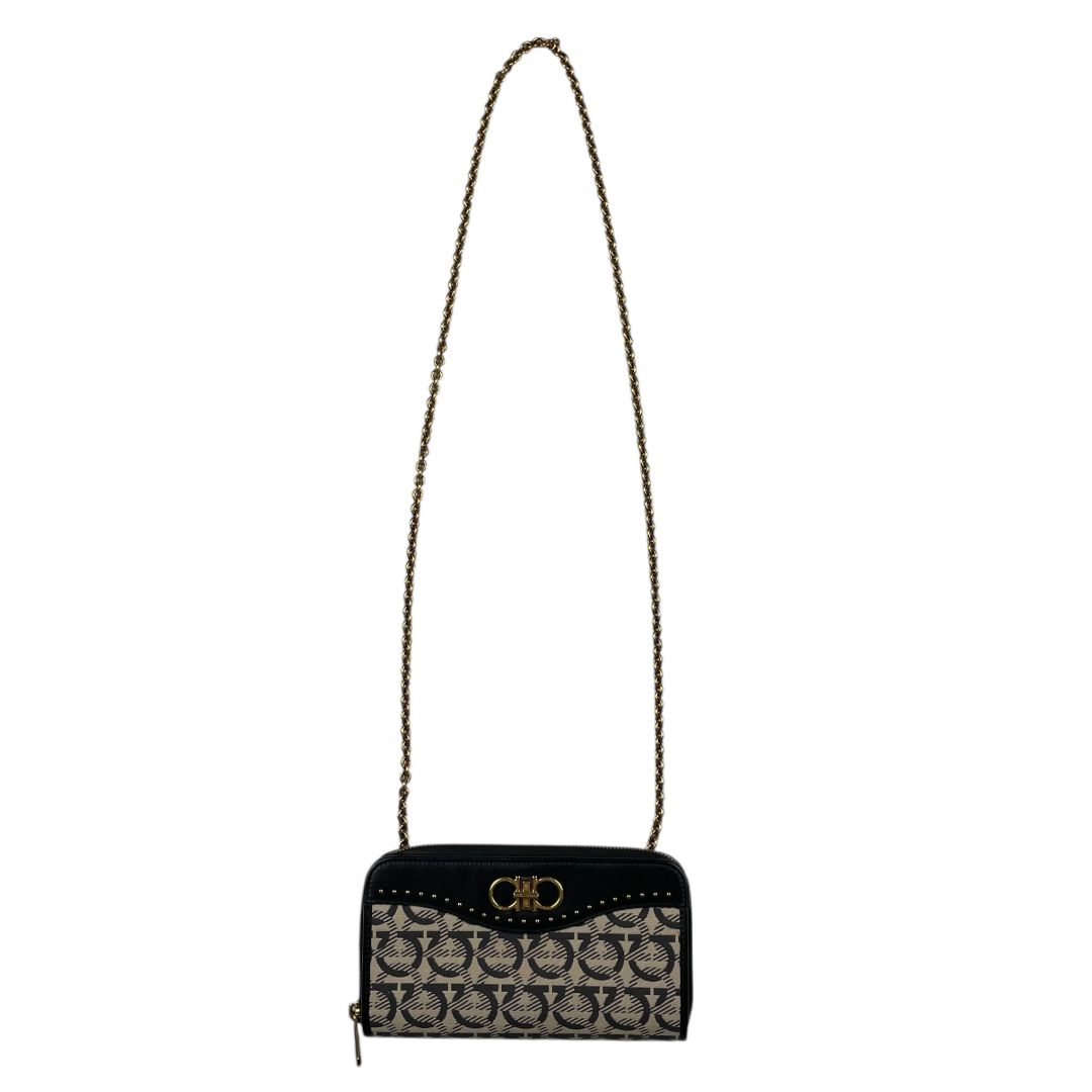Cartera  FERRAGAMO  Varios Monograma Medida 19cm X 10cm