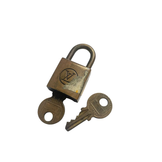 Candado  LOUIS VUITTON  Dorado Talle Unico