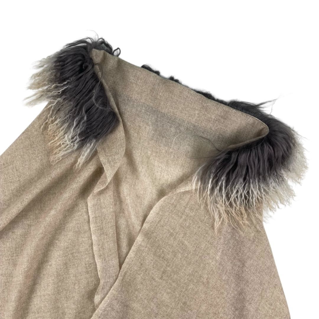 Shall  SIN MARCA  Beige Talle Unico