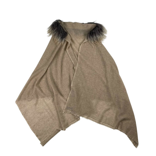 Shall  SIN MARCA  Beige Talle Unico