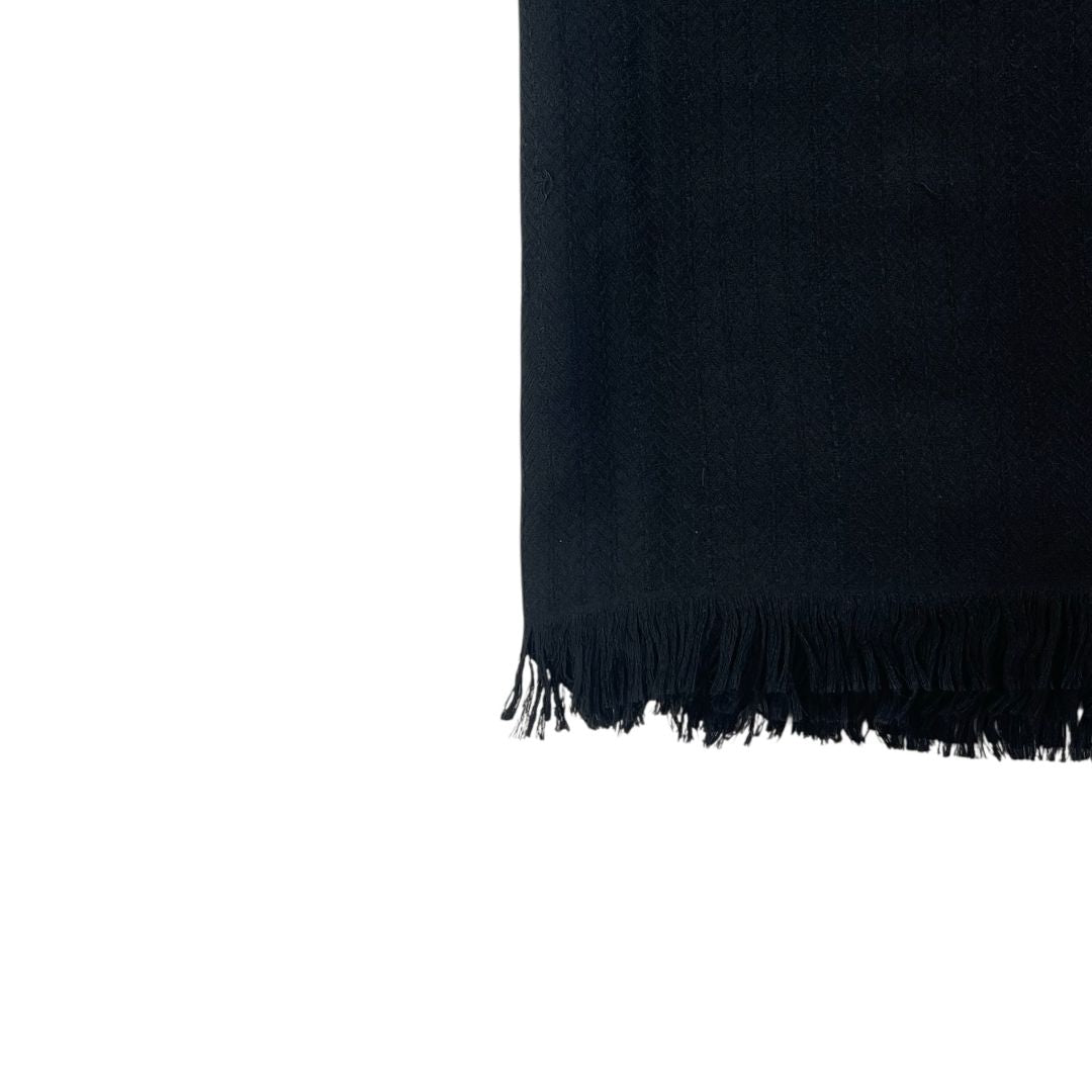 Pashmina  HERMES  Negro Medida 210cm X 65cm