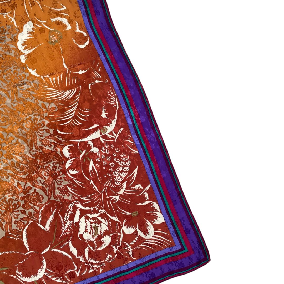 Pañuelo  SIN MARCA  Varios  Estampado Medida 125cm X 125cm