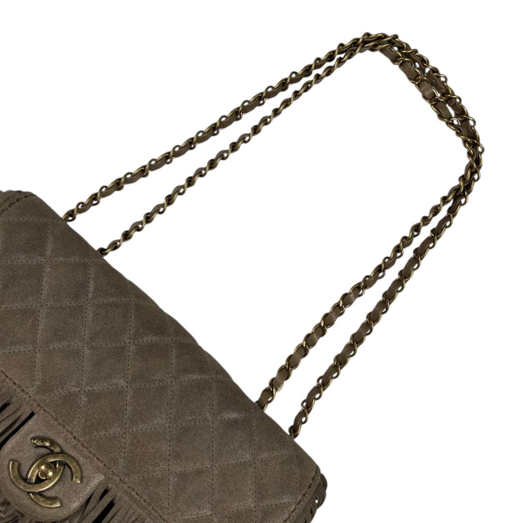 Cartera  CHANEL  Gris Medida 30cm X 15cm