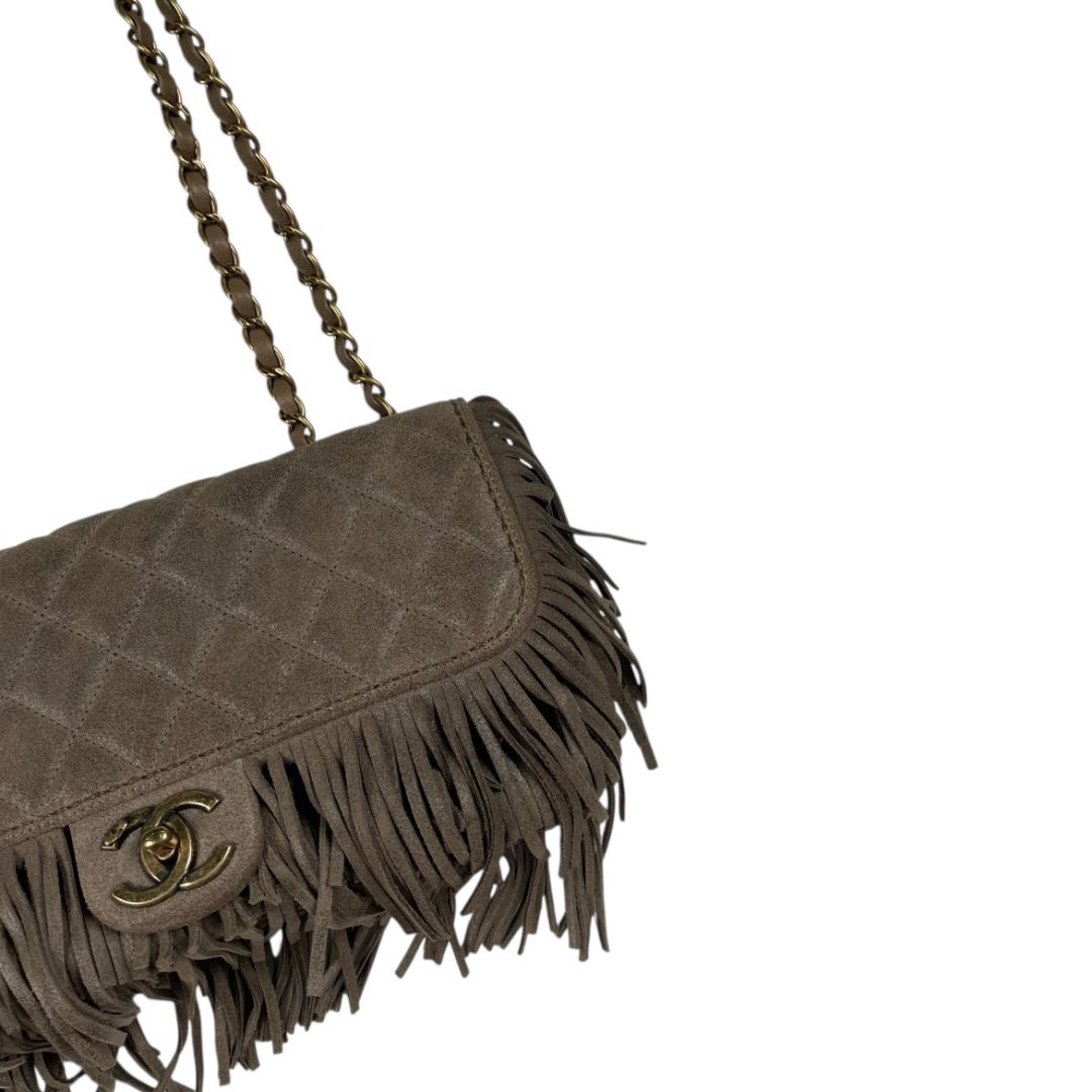 Cartera  CHANEL  Gris Medida 30cm X 15cm