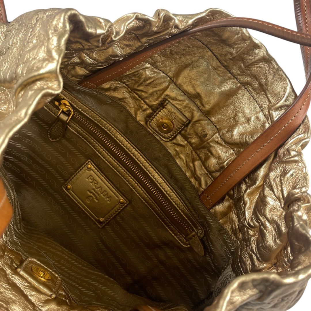 Cartera  PRADA  Dorado Talle Unico